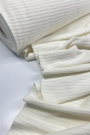 Піке косичка молочного кольору